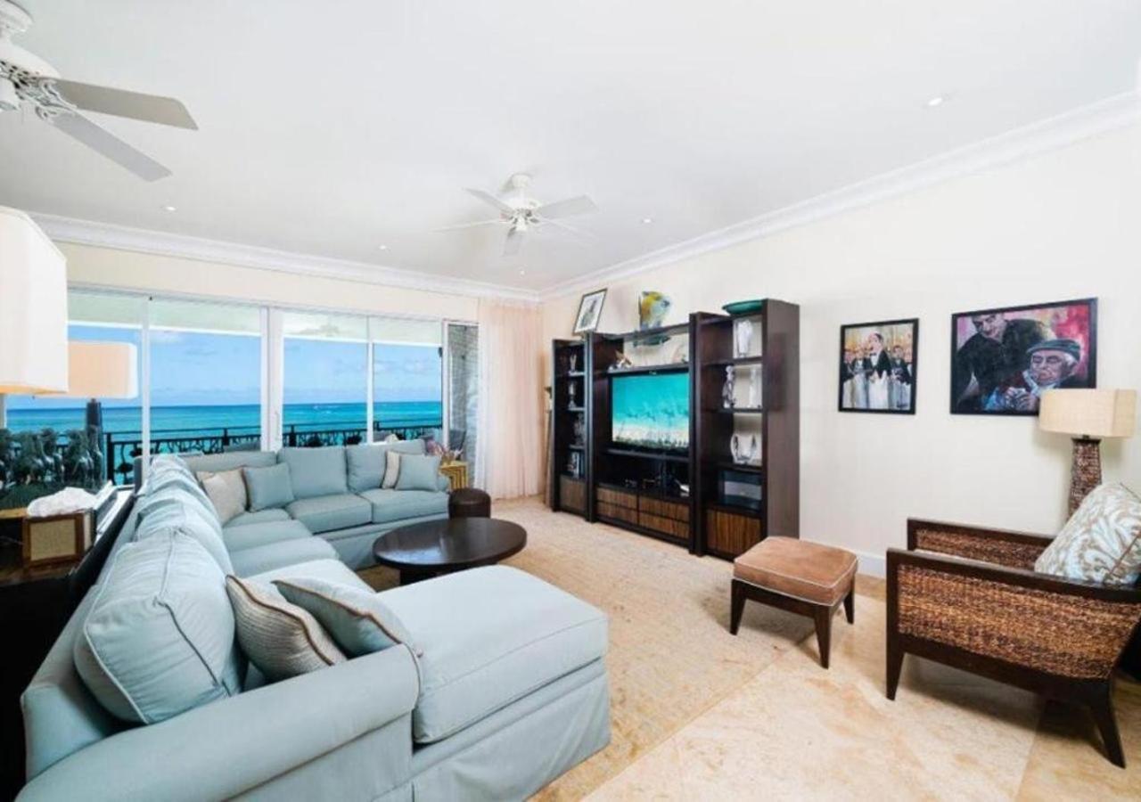 Hotel The Regent Grand Grace Bay Exterior foto